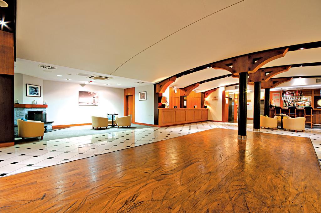 Leba Hotel & Spa Exterior photo